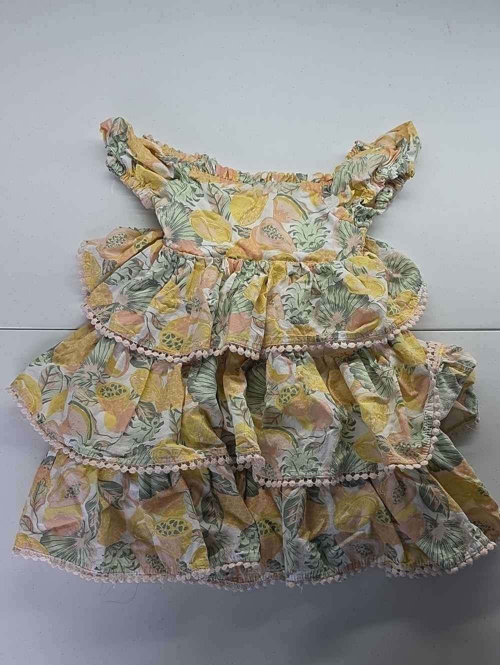Tommy Bahama Girls Floral Green and Yellow Shorts C16